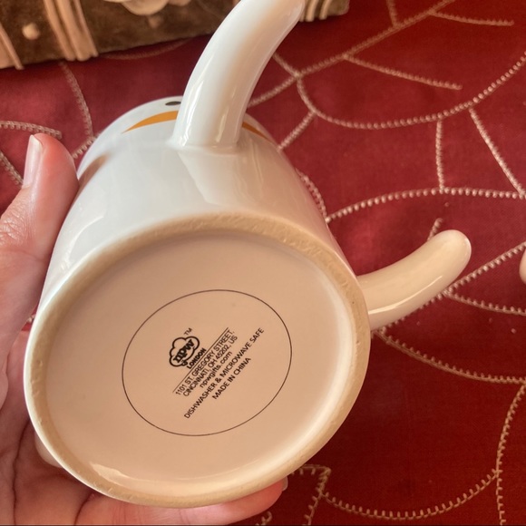 New set of his and hers hugging mugs - Picture 6 of 10